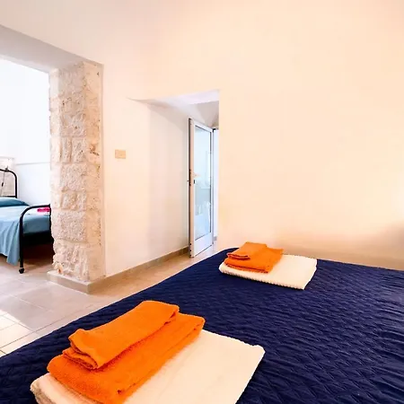 Guesthost - Trullo Grecla With Pool And Parking 펜션